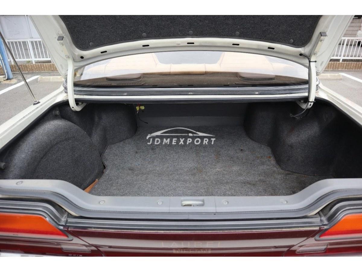Nissan Laurel 1990 thumbnail 9