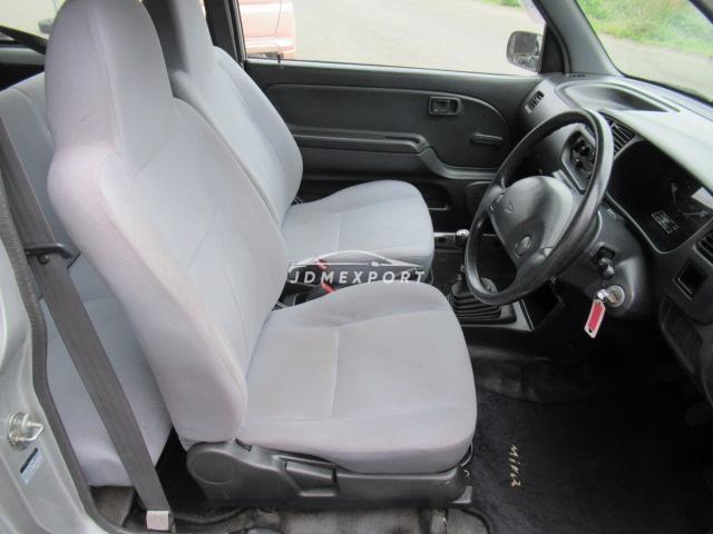 Daihatsu Mira 2002 thumbnail 30