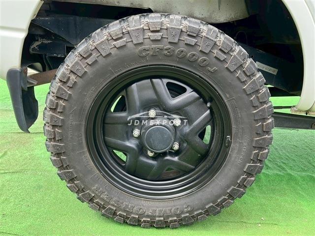 Suzuki Jimny 2000 thumbnail 19