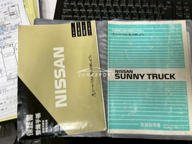 Nissan Sunny Truck 1992 thumbnail 4