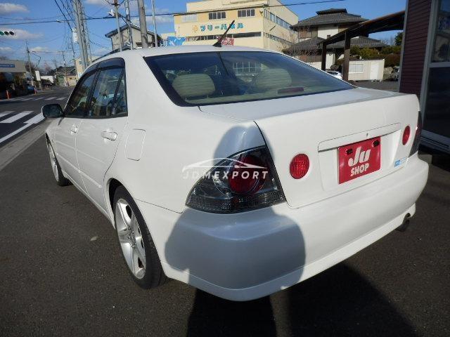 Toyota Altezza 2001 thumbnail 2