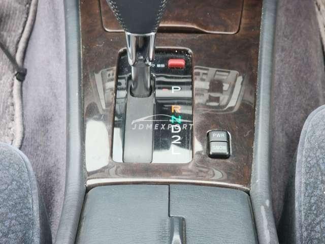 Toyota Crown 1996 thumbnail 10