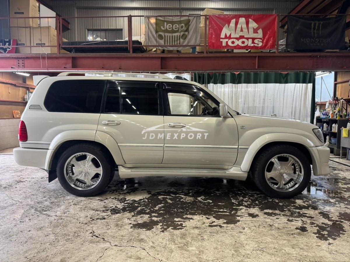 Toyota Land Cruiser 100 1998 thumbnail 4