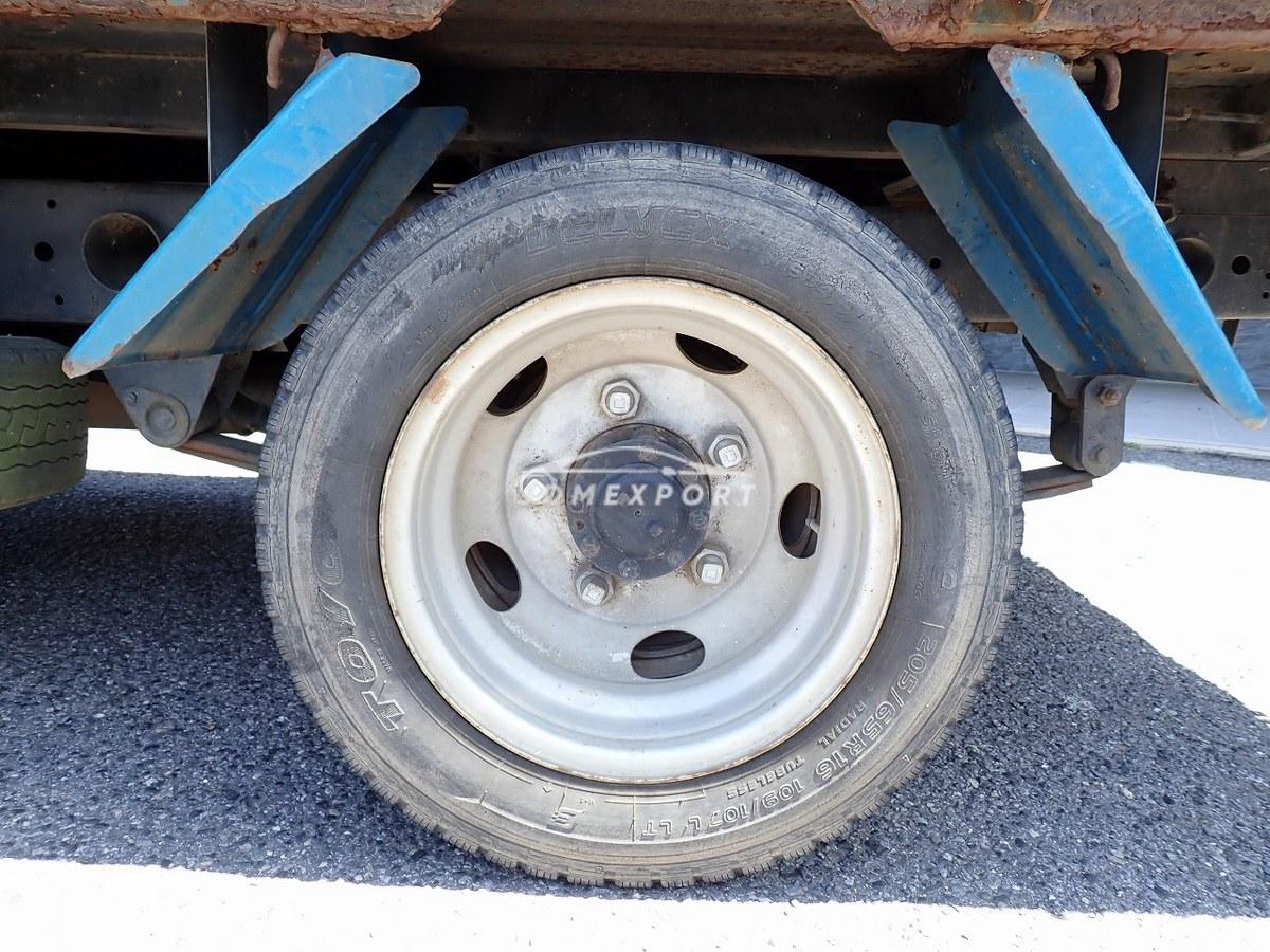 Mitsubishi Fuso Canter 2000 thumbnail 14