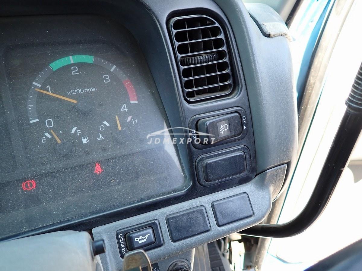 Mitsubishi Fuso Canter 2000 thumbnail 34