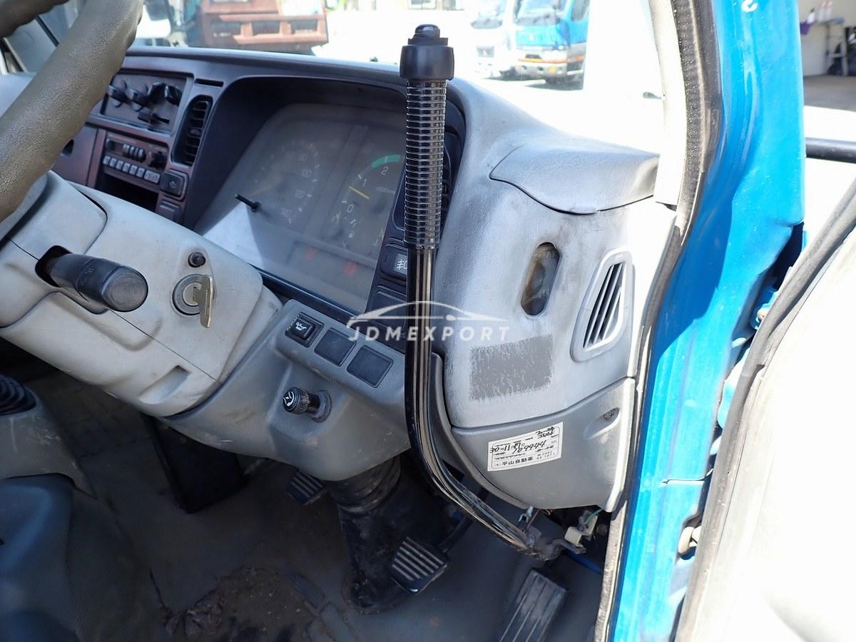 Mitsubishi Fuso Canter 1995 thumbnail 38
