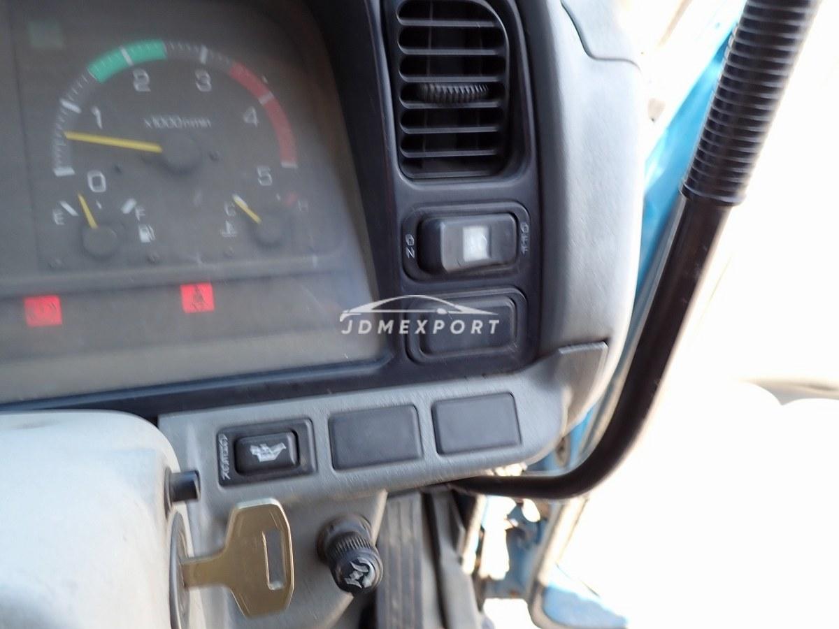 Mitsubishi Fuso Canter 1995 thumbnail 36