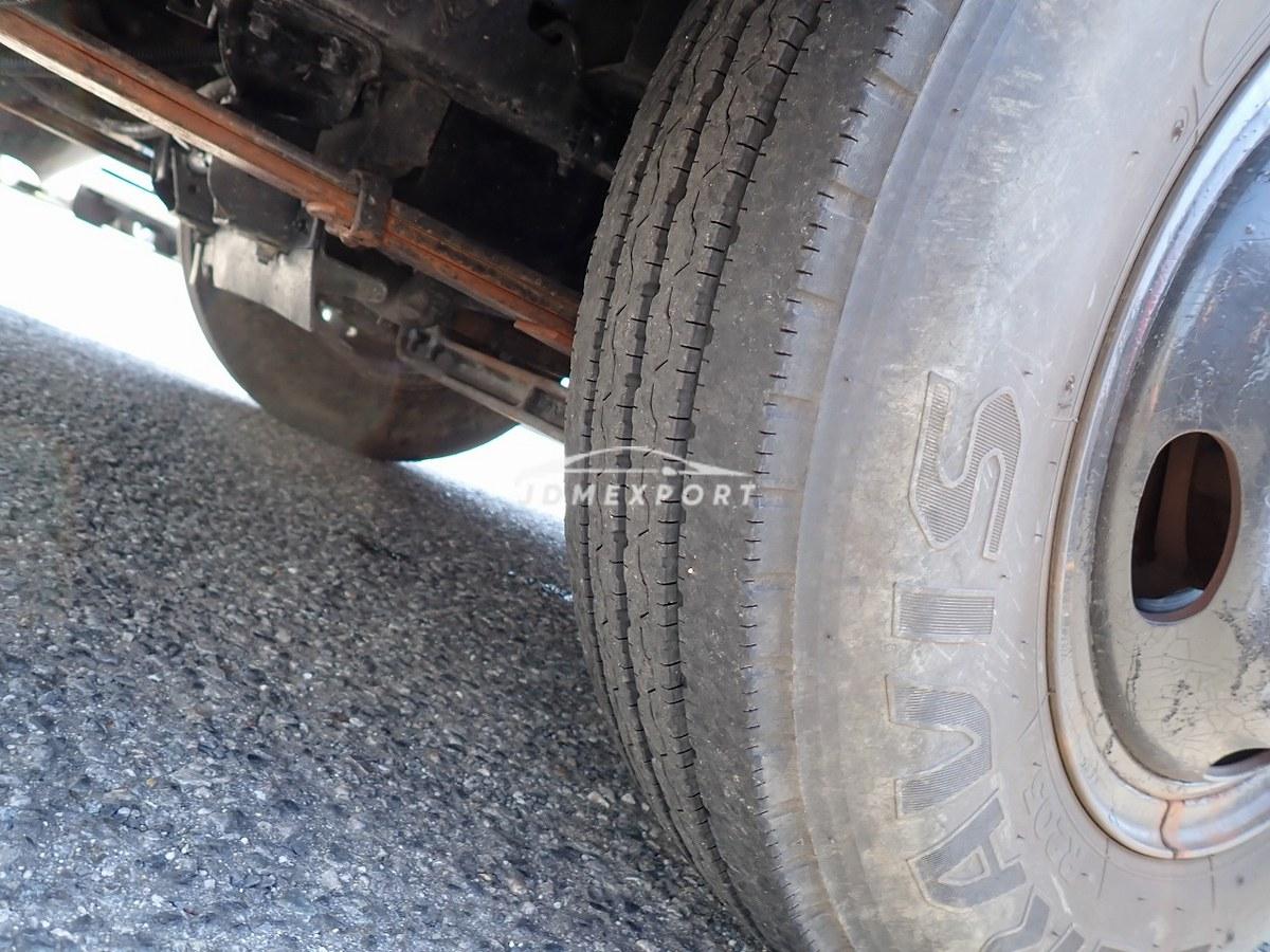 Mitsubishi Fuso Canter 1995 thumbnail 11