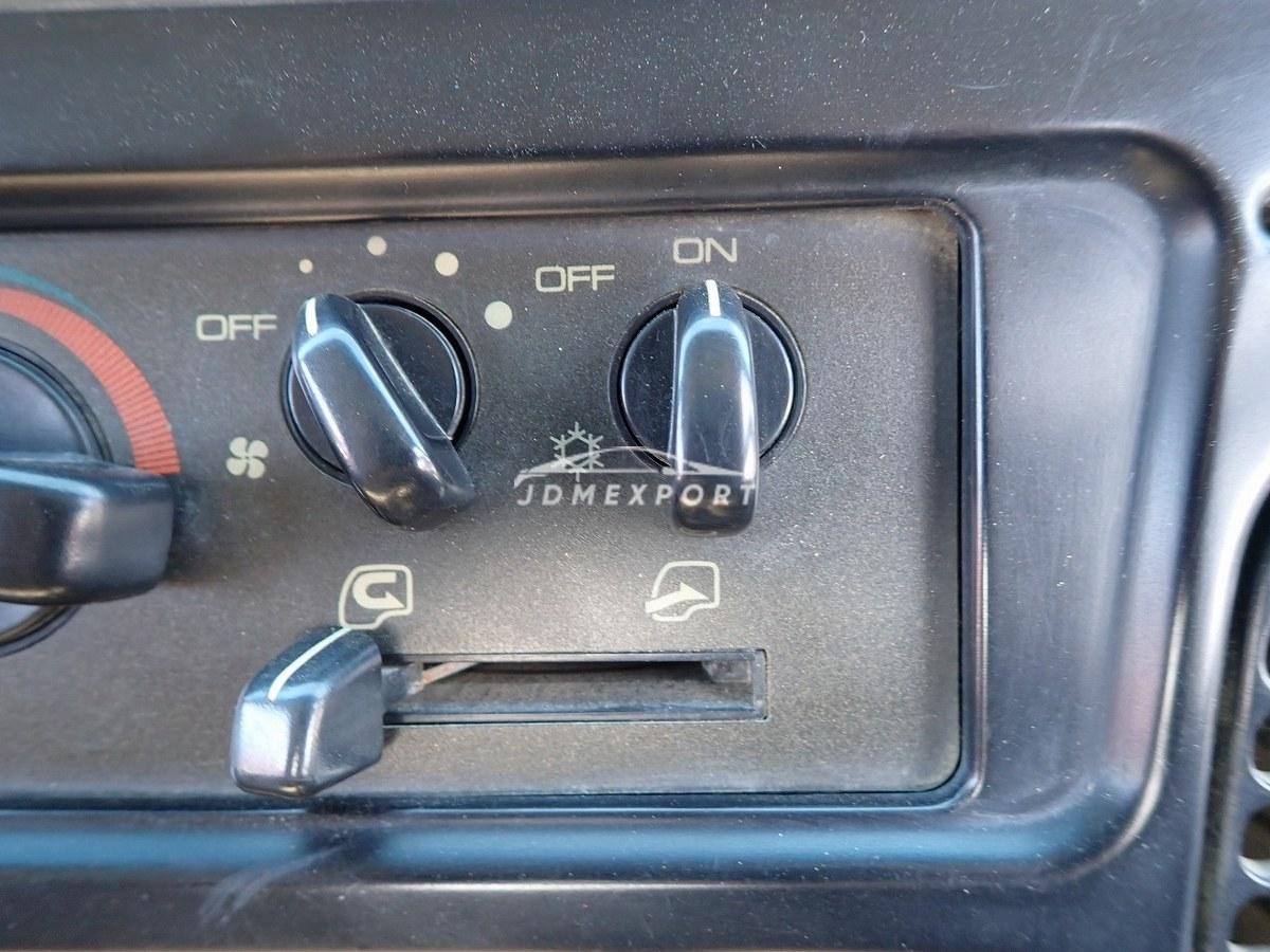 Mitsubishi Fuso Canter 1995 thumbnail 39