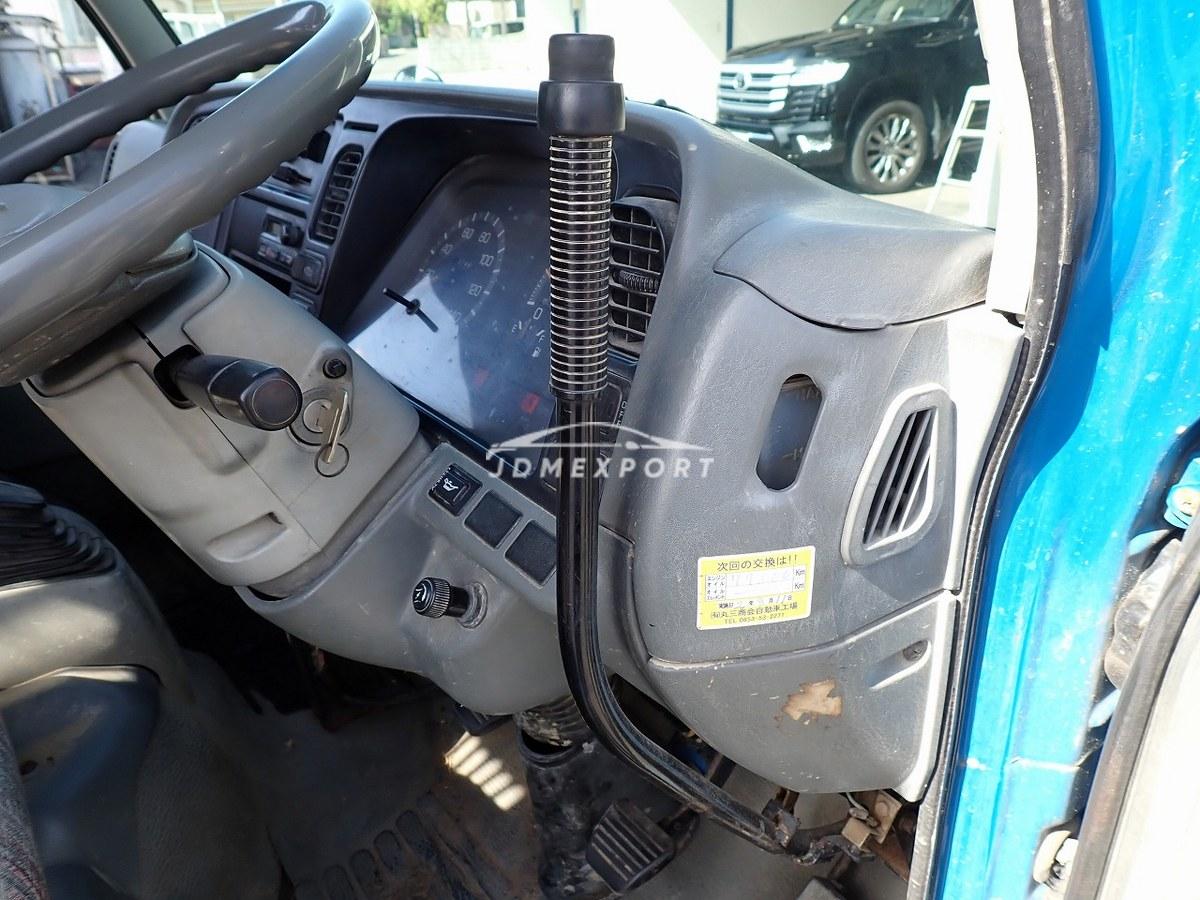 Mitsubishi Fuso Canter 1995 thumbnail 31