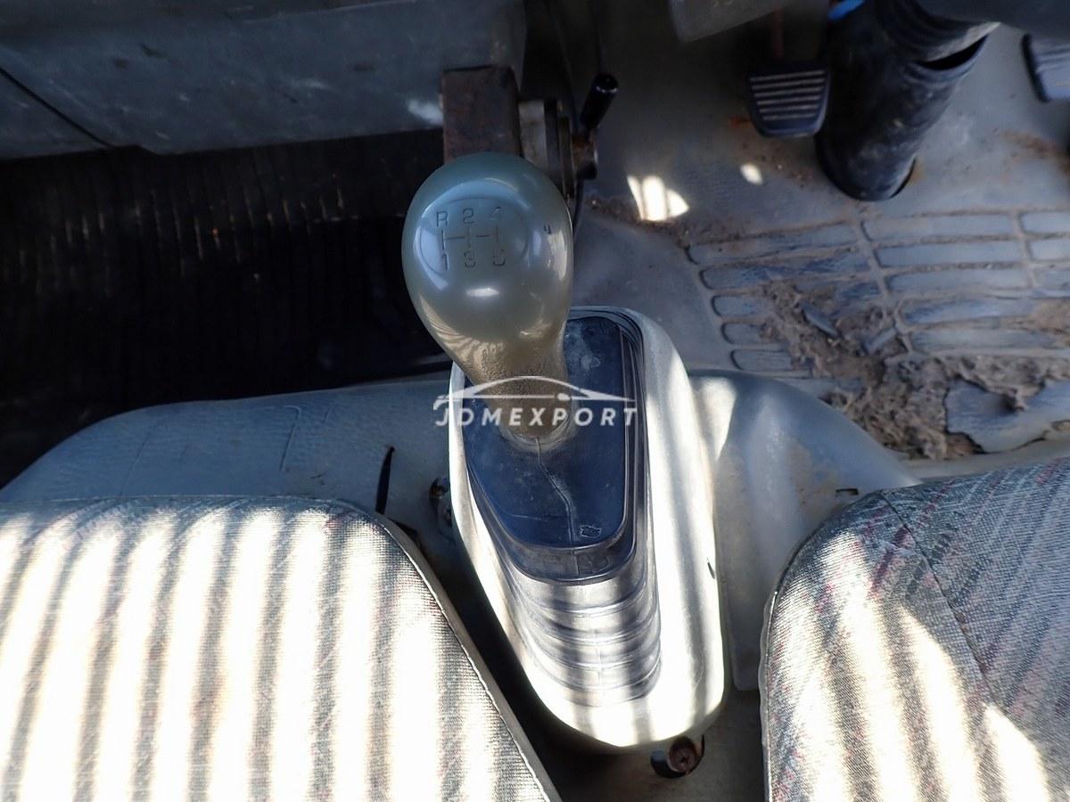 Mitsubishi Fuso Canter 1995 thumbnail 33