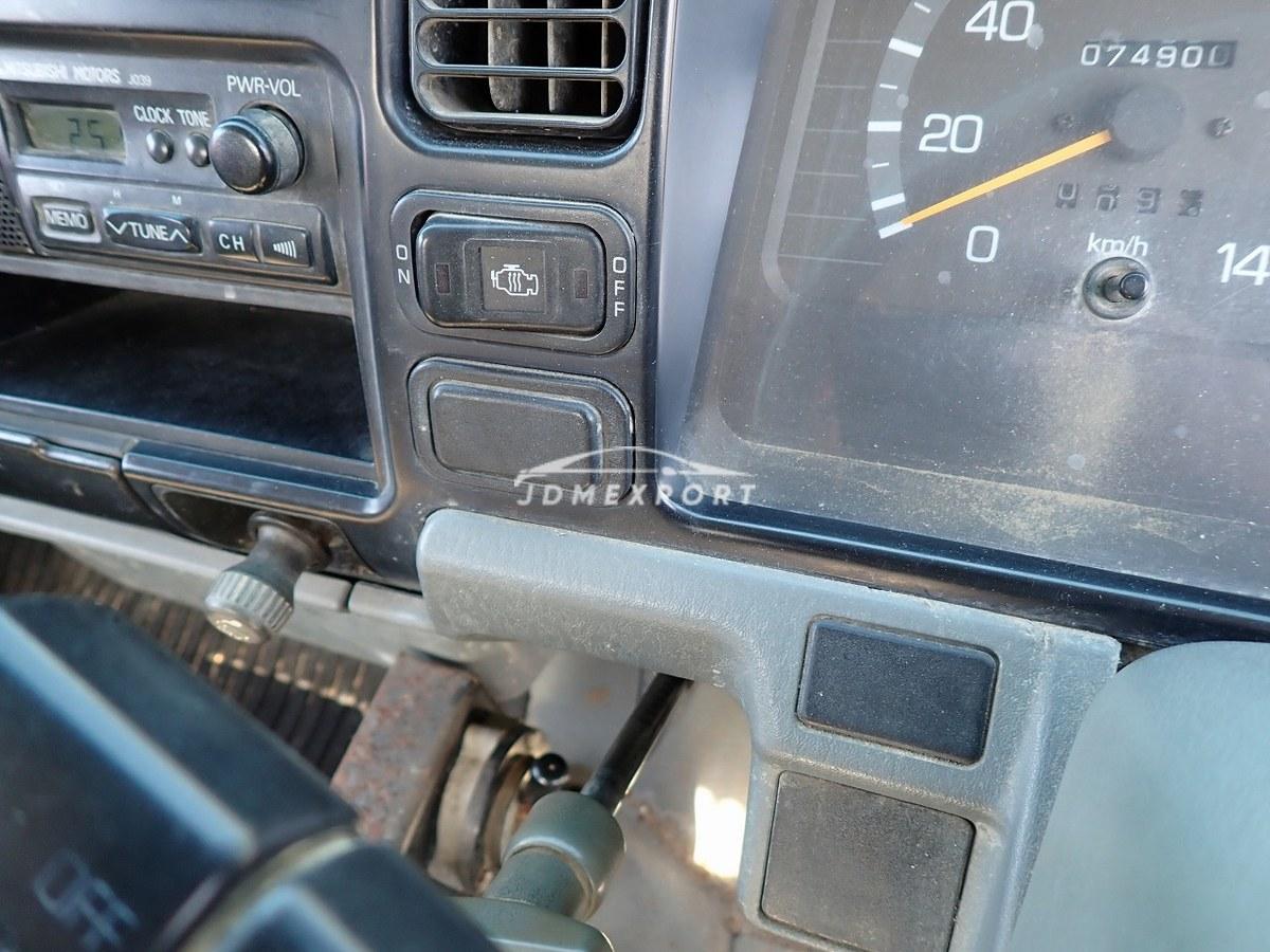 Mitsubishi Fuso Canter 1995 thumbnail 36