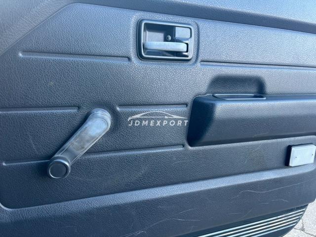 Suzuki Jimny Sierra 1996 thumbnail 17