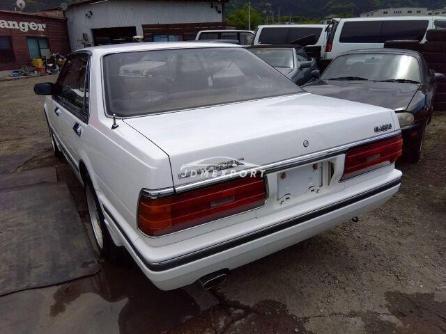 Nissan Cedric 1991 thumbnail 2