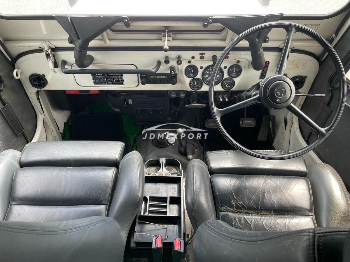 Mitsubishi Jeep 1996 thumbnail 9