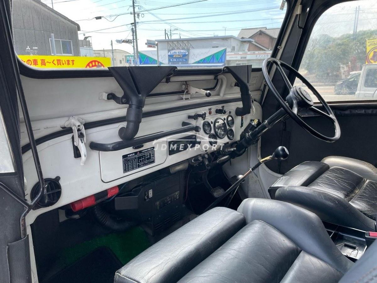 Mitsubishi Jeep 1996 thumbnail 10