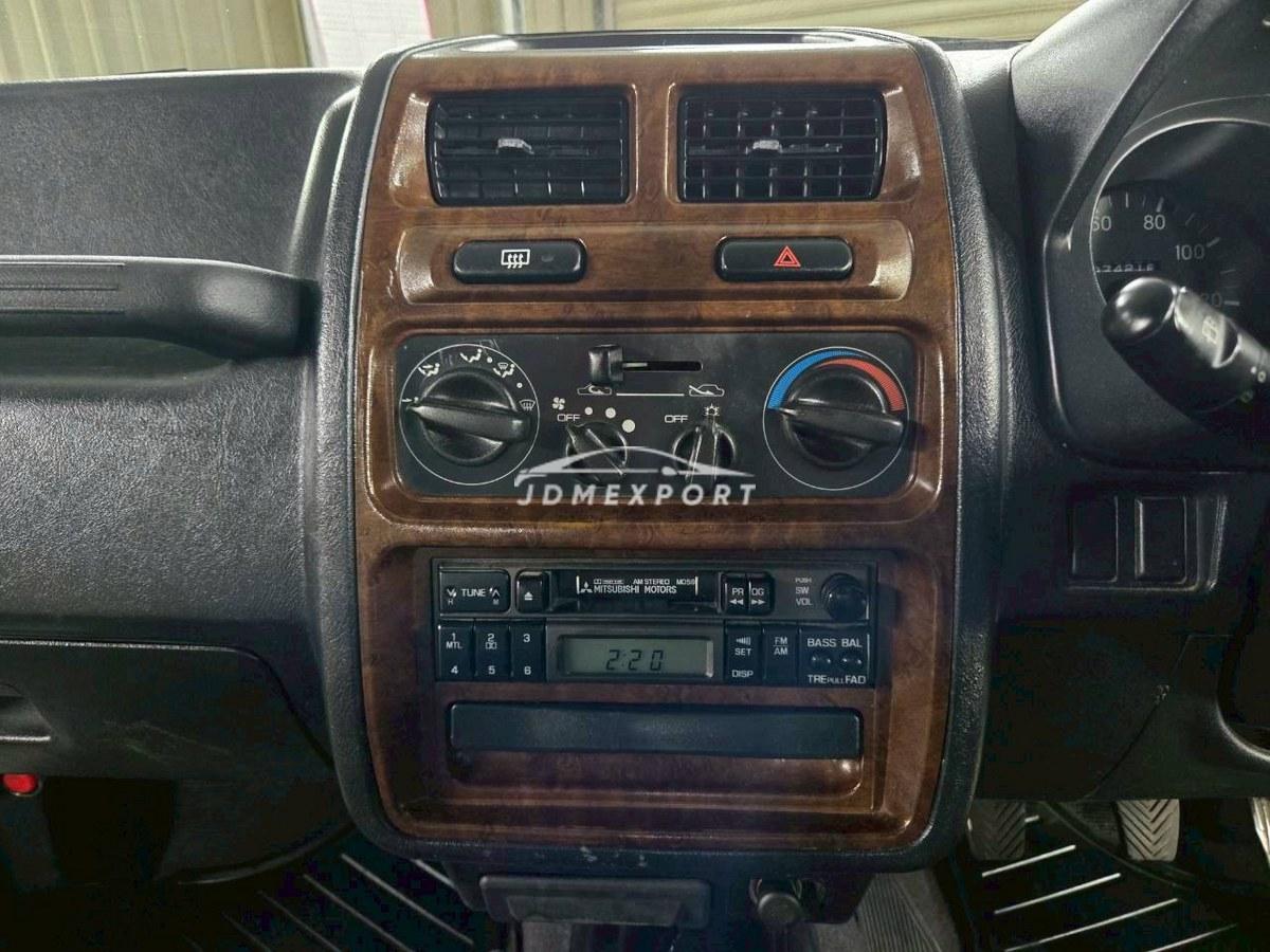 Mitsubishi Pajero Mini 1998 thumbnail 33