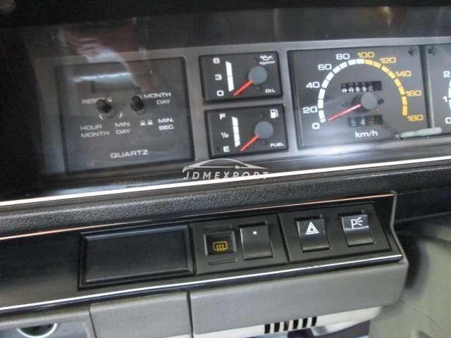 Nissan Bluebird 1982 thumbnail 17