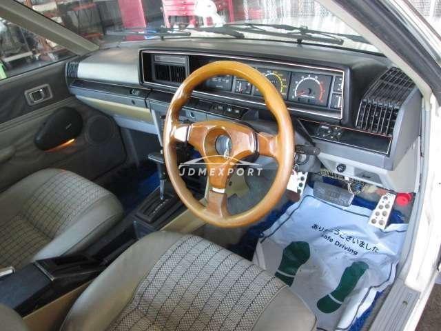 Nissan Bluebird 1982 thumbnail 6