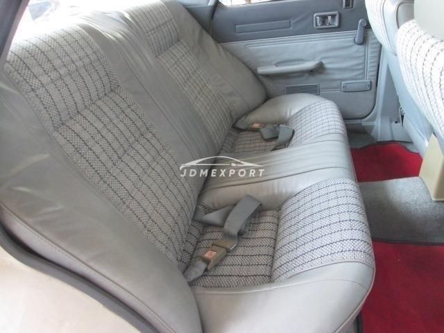 Nissan Bluebird 1982 thumbnail 8