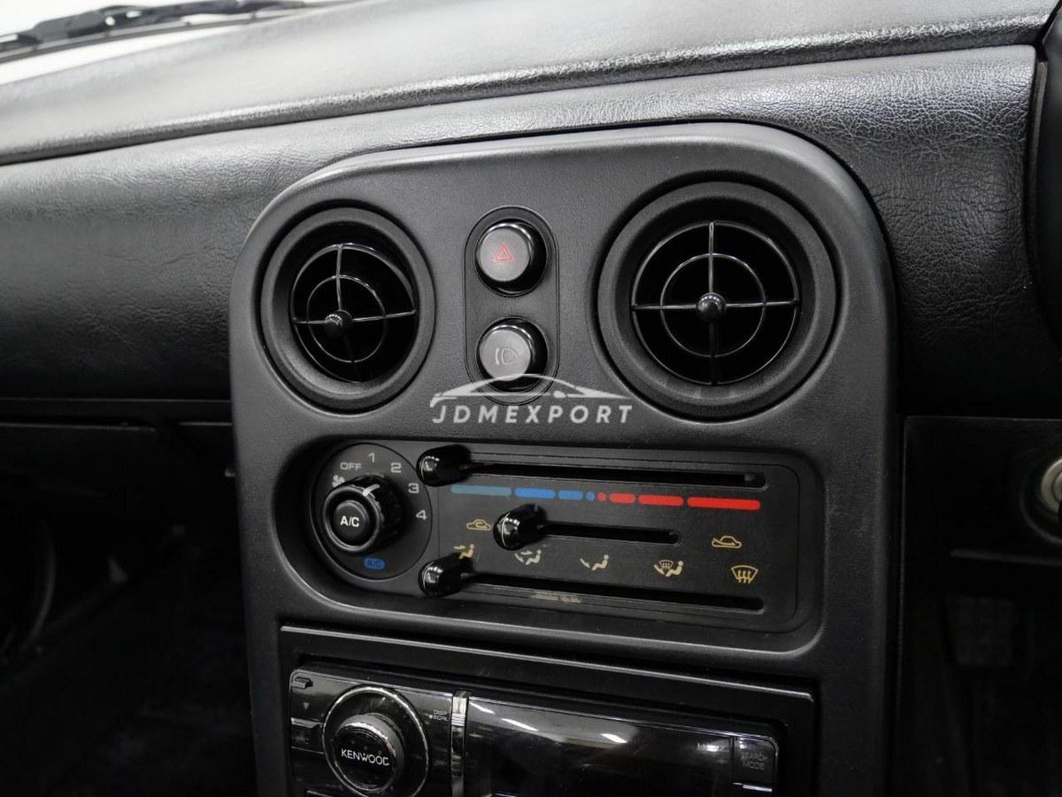 Mazda Eunos Roadster 1996 thumbnail 18