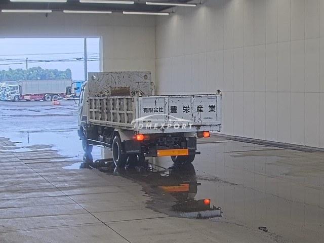 Mitsubishi Fuso Fighter 1996 thumbnail 9