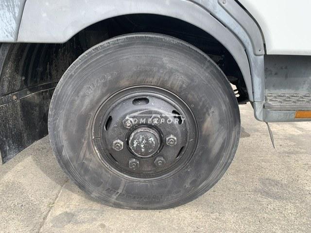 Mitsubishi Fuso Fighter 1996 thumbnail 39
