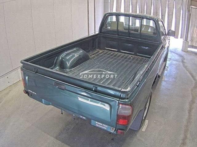 Toyota Hilux 2000 thumbnail 6