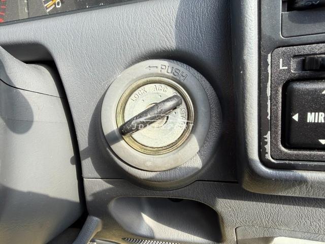 Toyota Land Cruiser 80 1995 thumbnail 35