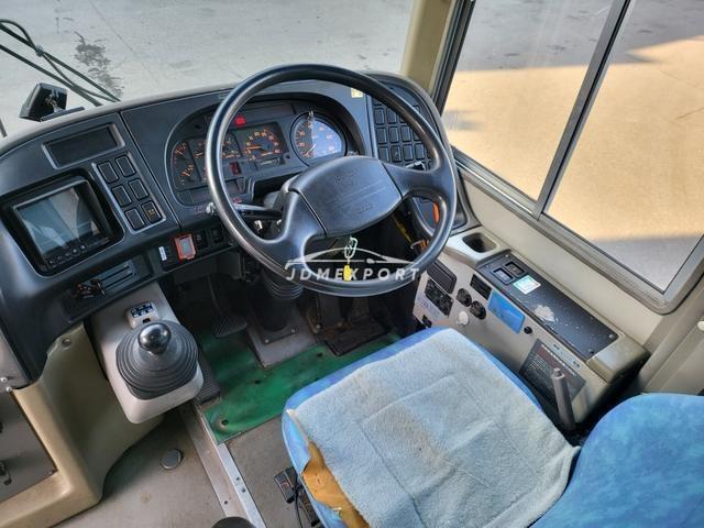 Isuzu Gala 2000 thumbnail 4