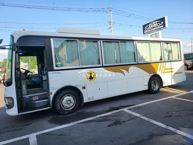 Isuzu Gala 2000 thumbnail 8