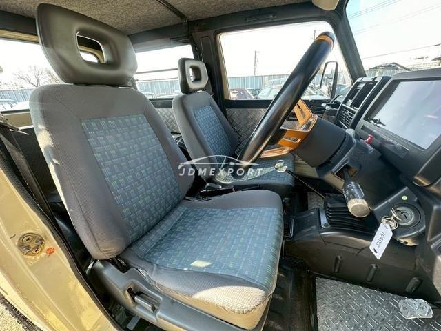 Suzuki Jimny 1992 thumbnail 13
