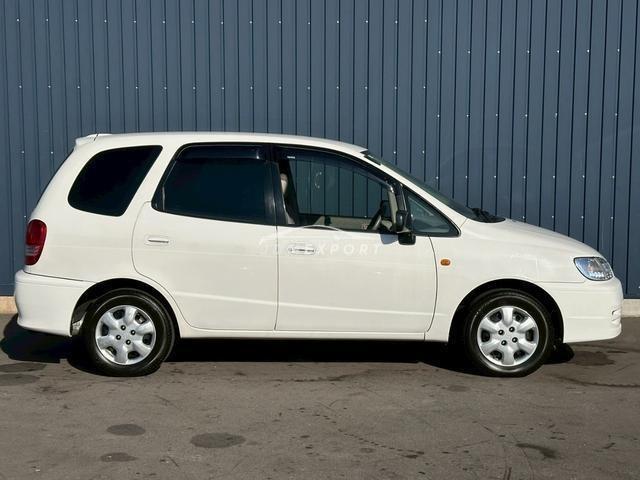 Toyota Corolla Spacio 2000 thumbnail 4
