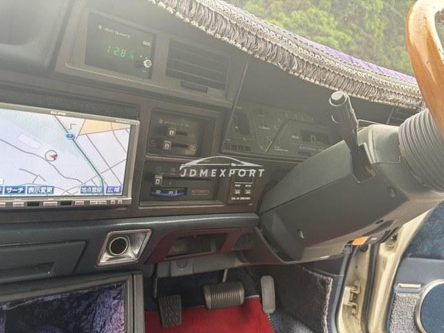 Toyota Crown 1982 thumbnail 19