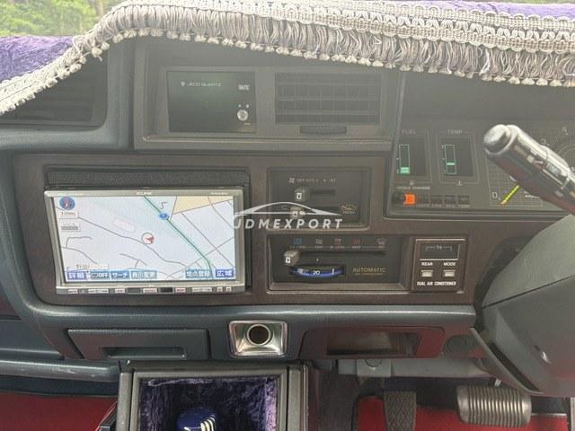 Toyota Crown 1982 thumbnail 17