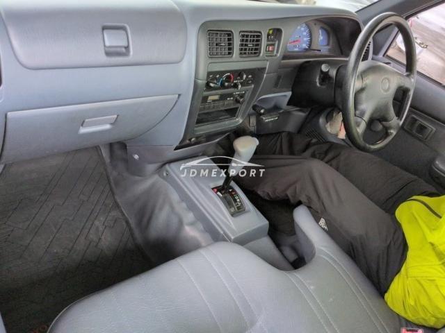 Toyota Hilux 1999 thumbnail 3