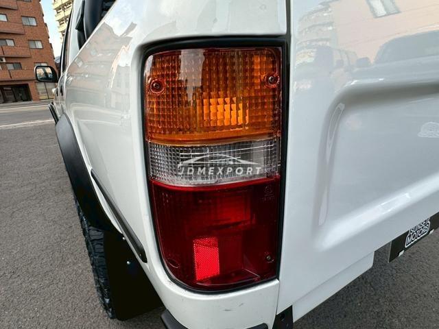 Toyota Hilux Pick Up 1992 thumbnail 13