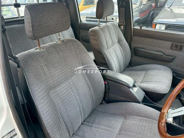 Toyota Hilux Pick Up 1992 thumbnail 31