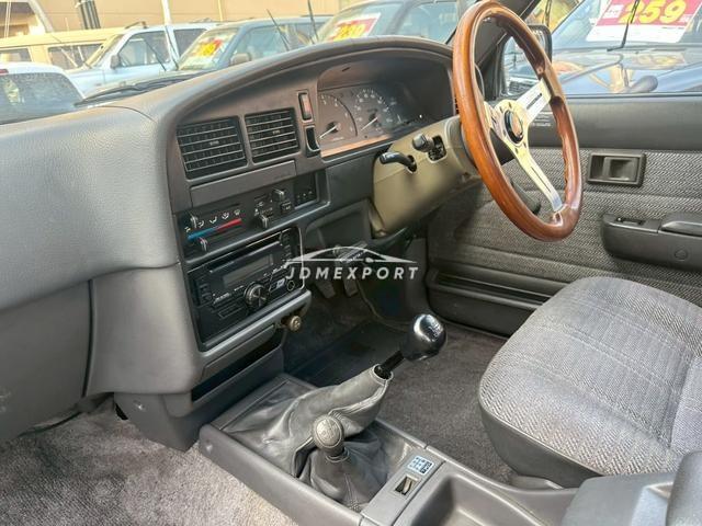 Toyota Hilux Pick Up 1992 thumbnail 45