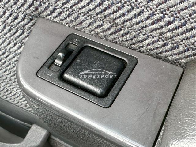 Toyota Hilux Pick Up 1992 thumbnail 53