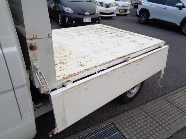 Daihatsu Hijet Truck 2001 thumbnail 32