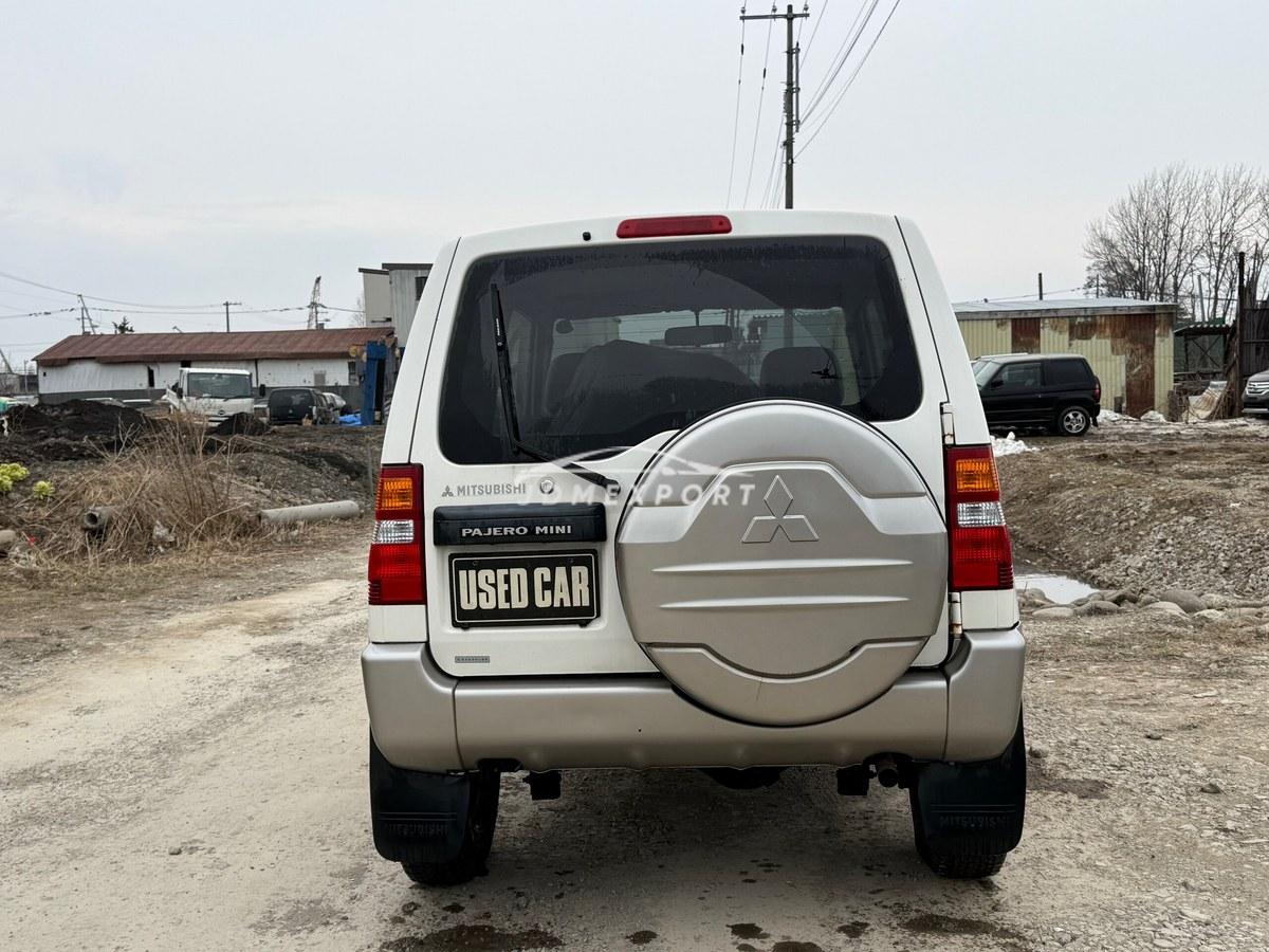 Mitsubishi Pajero Mini 2001 thumbnail 4