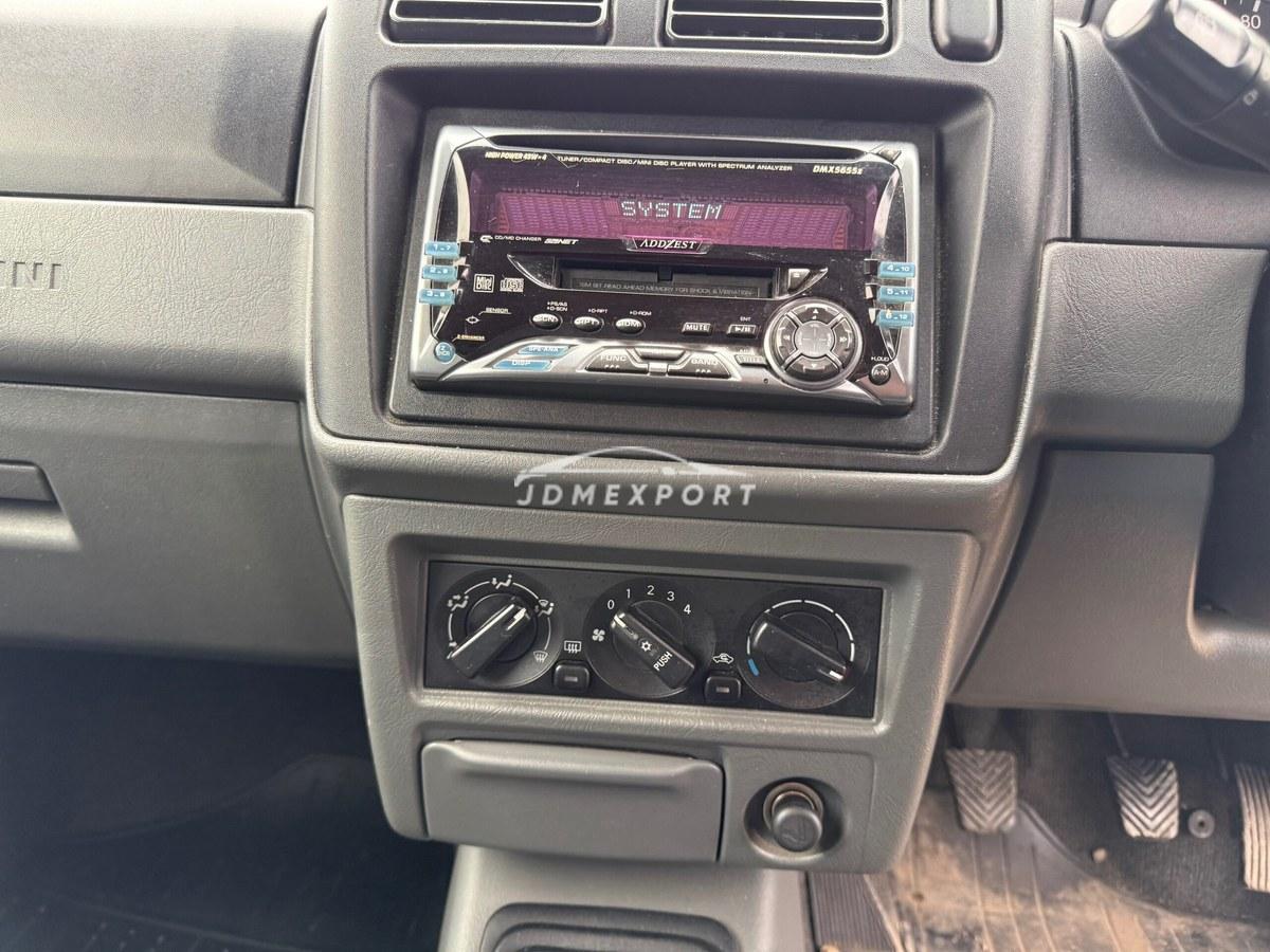 Mitsubishi Pajero Mini 2001 thumbnail 16