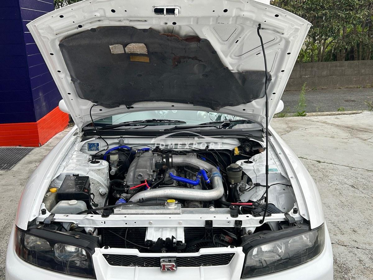 Nissan Skyline Coupe 1995 thumbnail 6