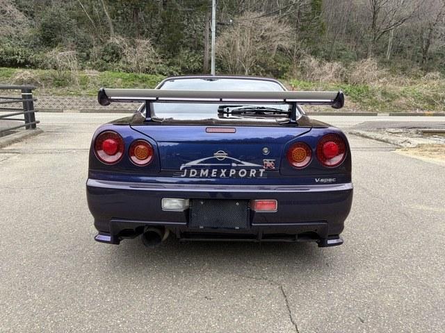 Nissan Skyline GT-R 2000 thumbnail 10