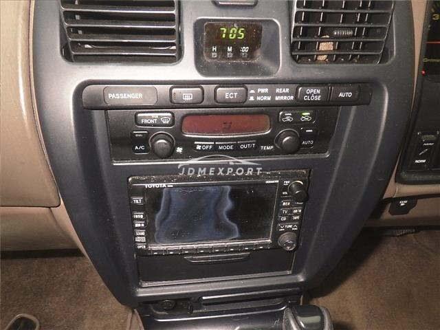 Toyota Hilux Surf 1999 thumbnail 7