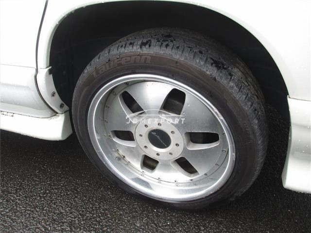 Nissan Elgrand 2001 thumbnail 12