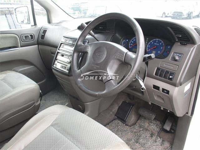 Nissan Elgrand 2001 thumbnail 4