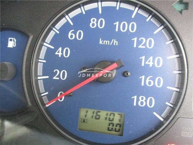 Nissan Elgrand 2001 thumbnail 13