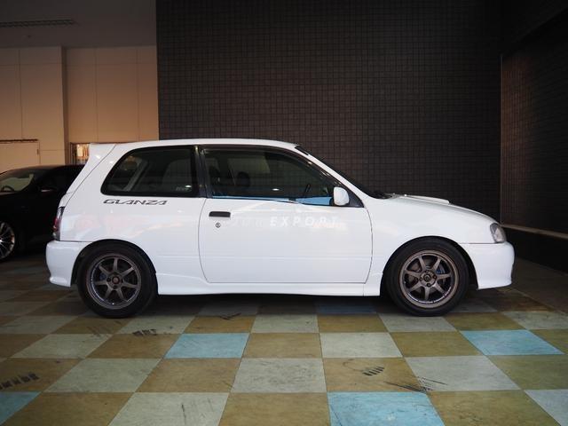 Toyota Starlet 1999 thumbnail 4